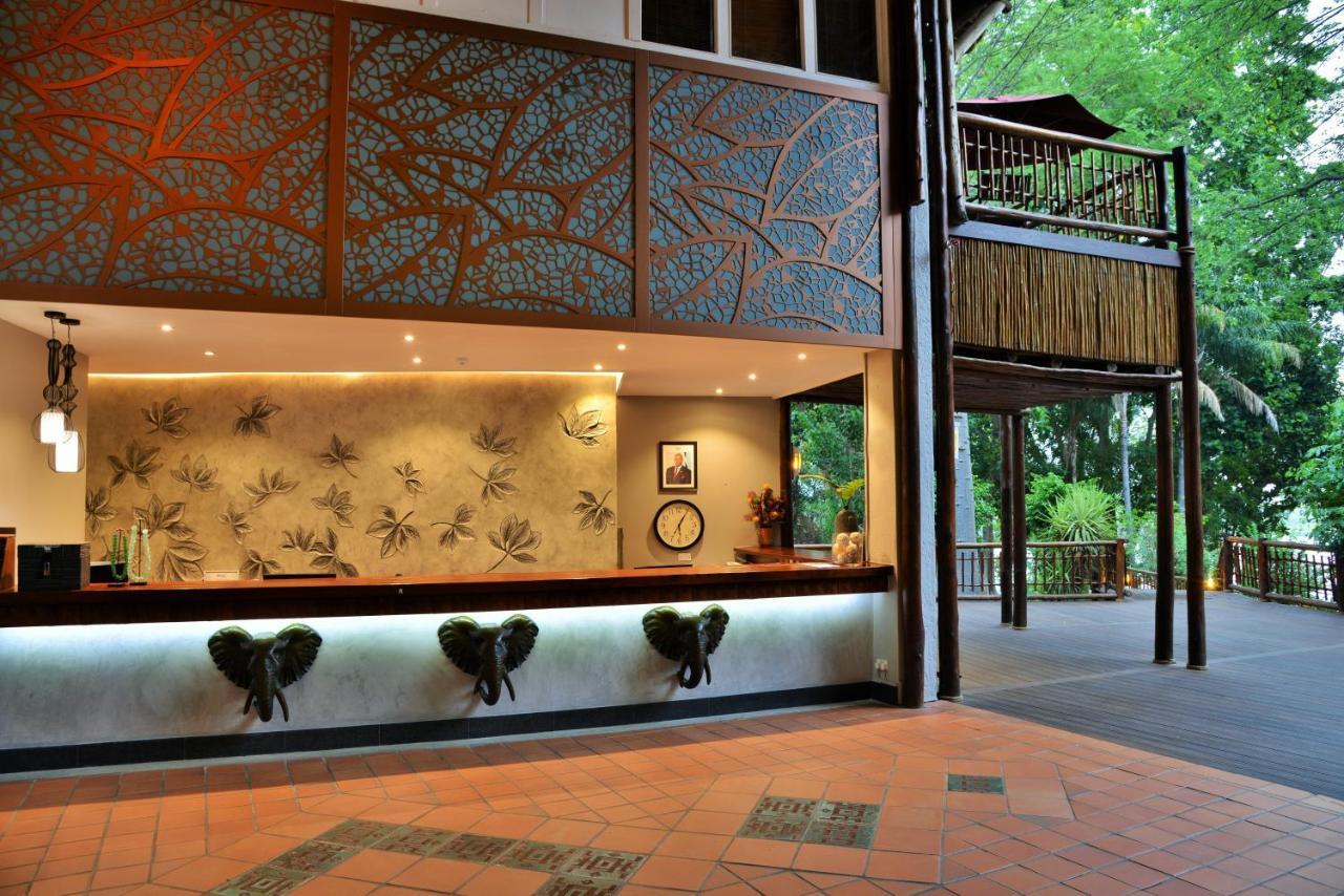 Cresta Mowana Safari Resort & Spa Kasane Exterior photo